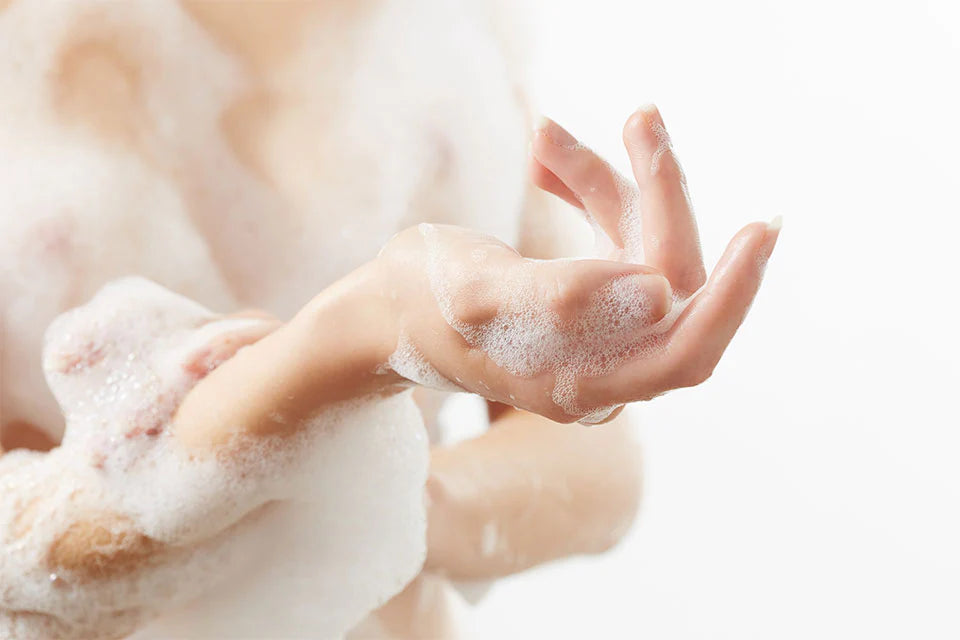 【洗う】【天然成分でにおいや菌をおさえる。ヒト幹細胞培養液配合】 selfem Feminine Wash セルフェム フェミニンウォッシュ