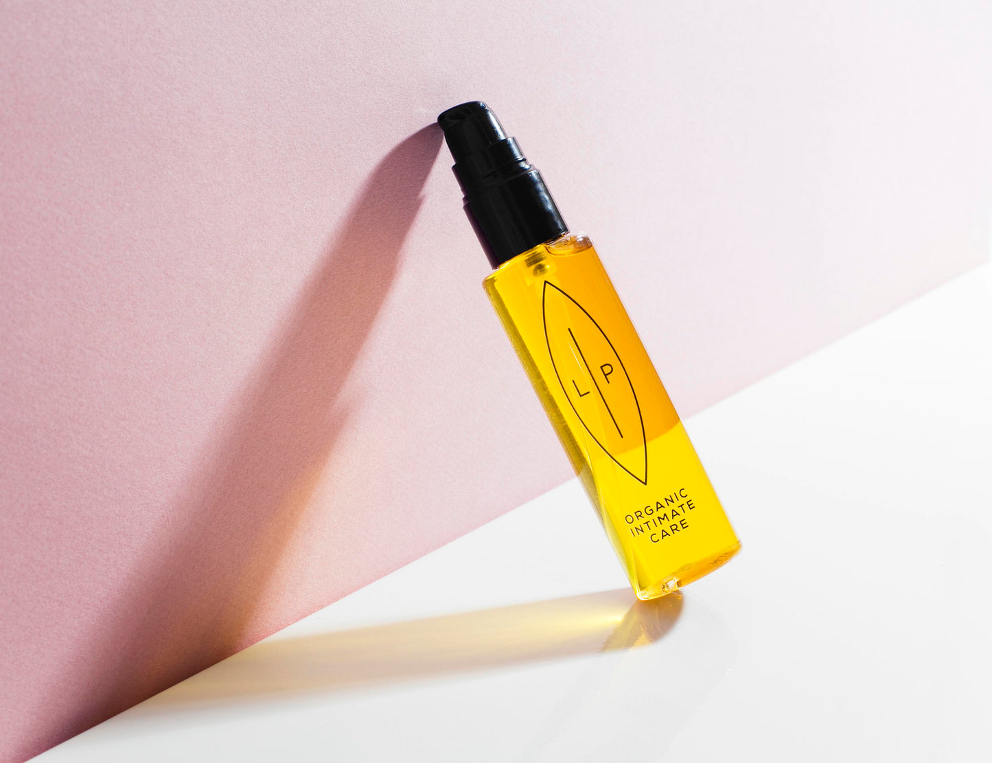 【洗う】【乾燥が気になる方に。オイルで洗ってうるおいを保つ】lip クレンジングモイスチャライジングオイル シーバクソン&フラゴニア